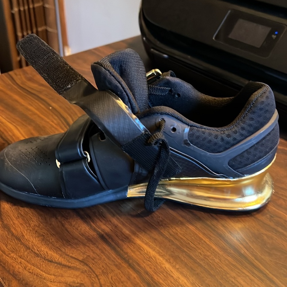 Reebok Men’s Legacy Lifters.  Size 7.5